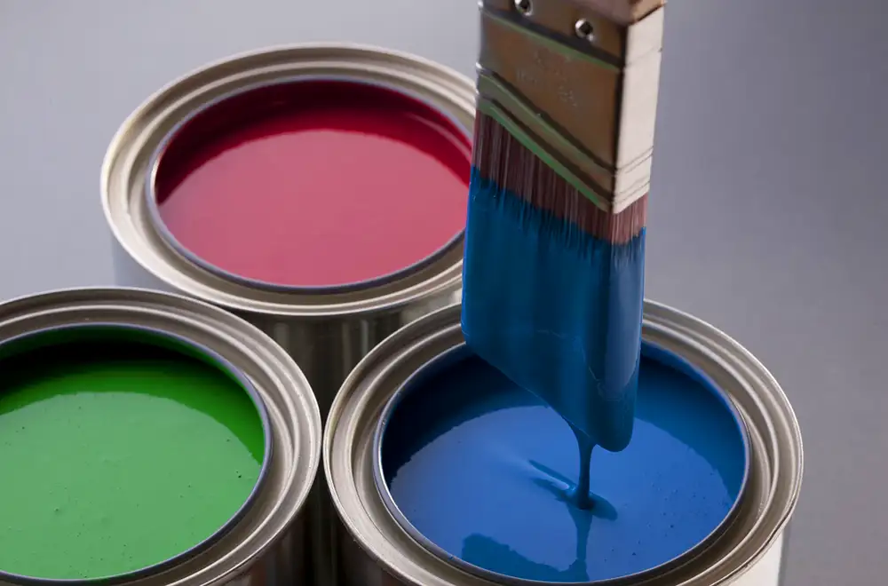 Natural Paint vs. Synthetic Paint